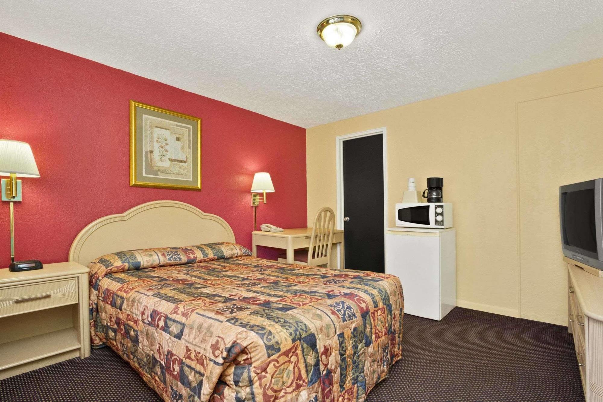 Royal Palace Inn And Suites Myrtle Beach Ocean Blvd المظهر الخارجي الصورة